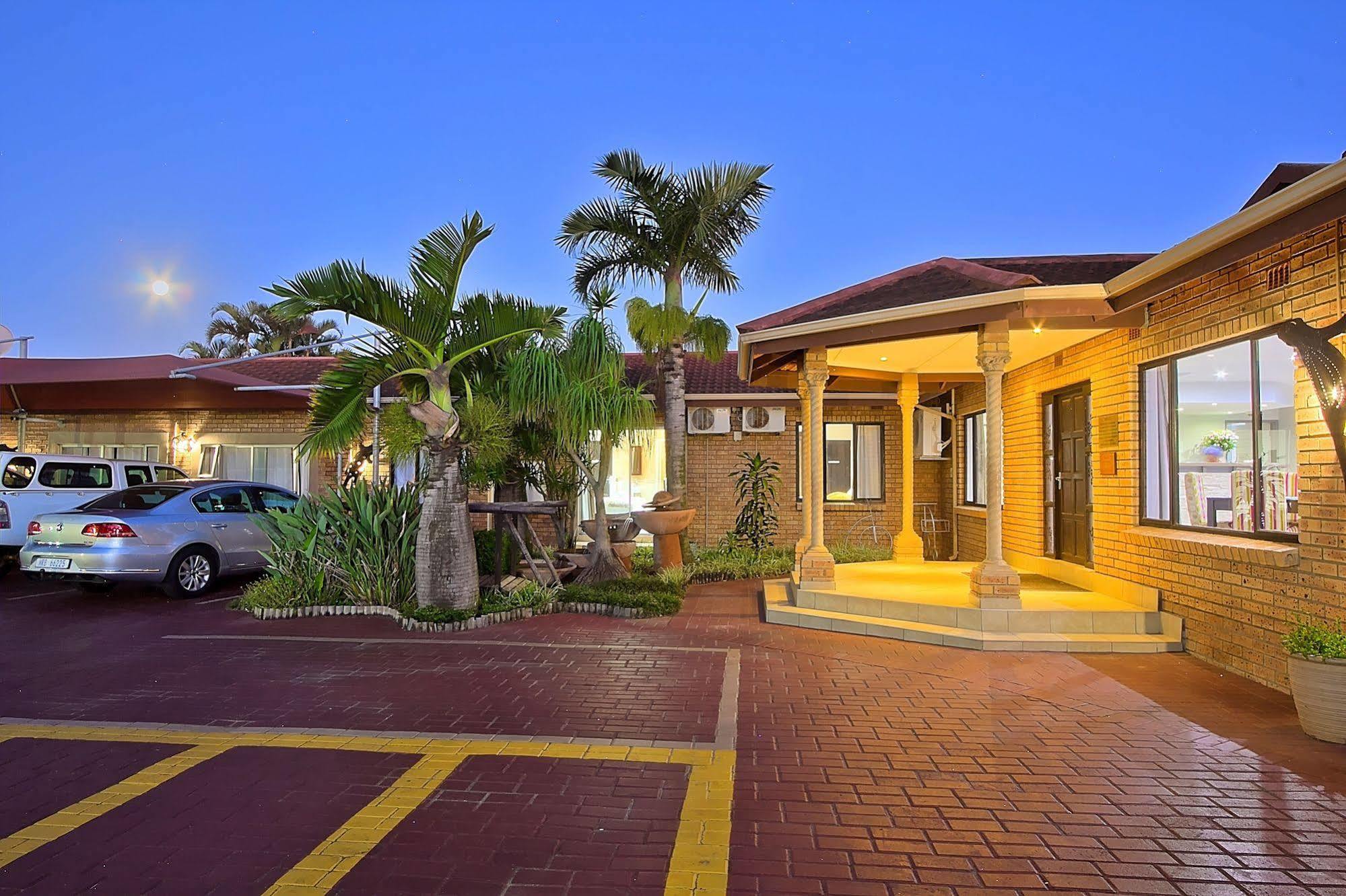 Gecko Inn Richards Bay Extérieur photo
