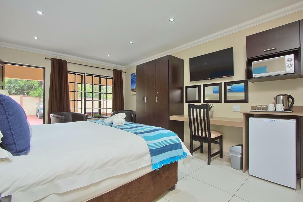 Gecko Inn Richards Bay Extérieur photo